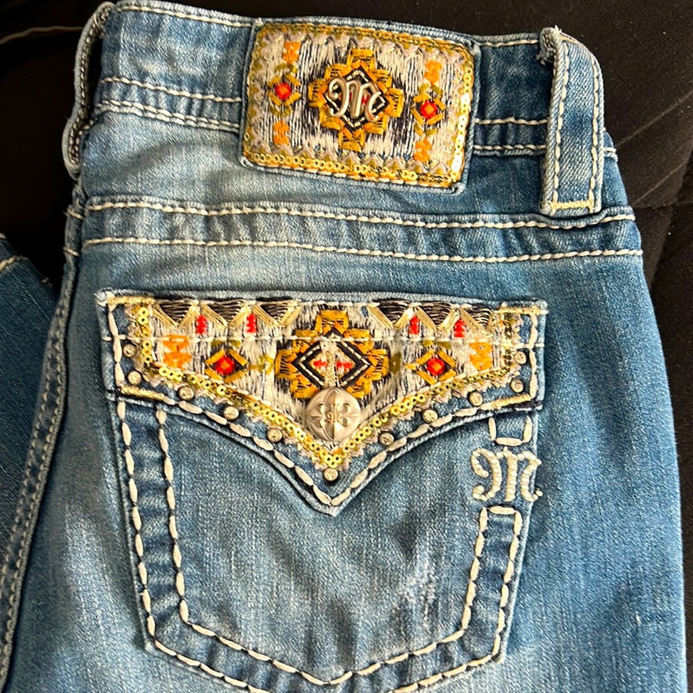 Miss Me Cuffed Capri Jeans
